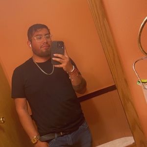 Meet your Posher, Juan alberto